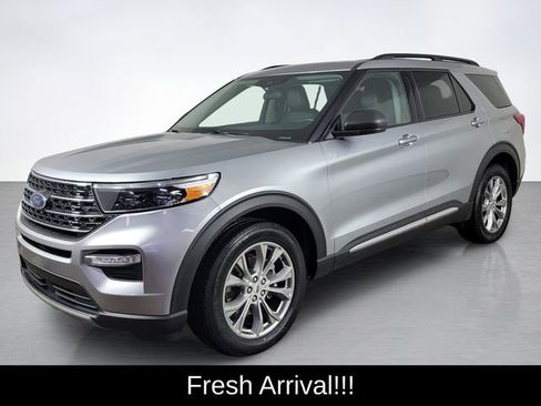 Used 2023 Ford Explorer XLT w/ Equipment Group 202A AWD/4WD image 7
