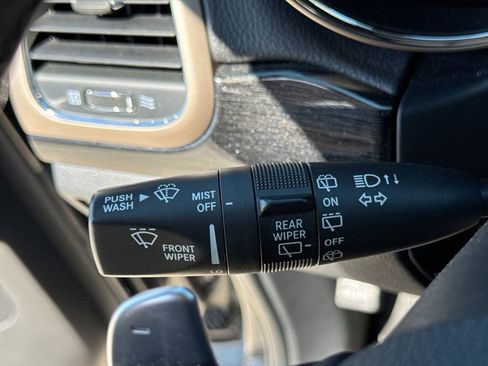 Used 2016 Jeep Grand Cherokee Laredo 75th Anniversary AWD/4WD image 27