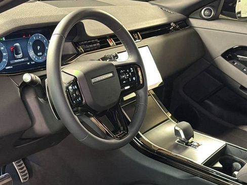 Used 2024 Land Rover Range Rover Evoque Dynamic SE image 27