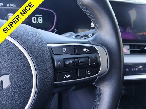 Used 2023 Kia Sportage EX FWD image 30