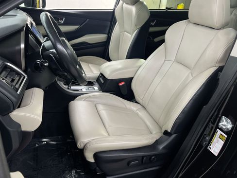 Used 2022 Subaru Ascent Limited w/ Technology Package image 4