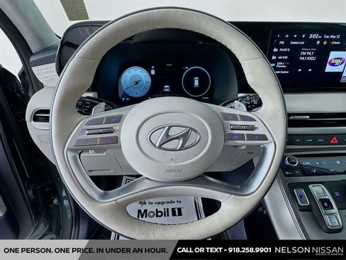 Used 2025 Hyundai Palisade Calligraphy AWD/4WD image 11