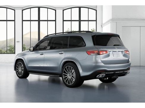 New 2026 Mercedes-Benz GLS 580 4MATIC image 41