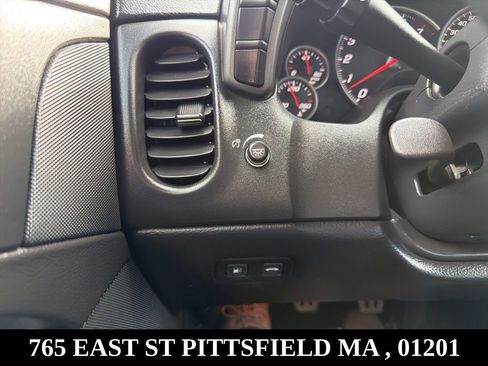 Used 2007 Chevrolet Corvette Coupe w/ Performance Package image 20