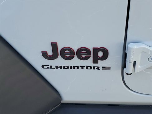Used 2023 Jeep Gladiator Rubicon w/ LED Lighting Group image 29