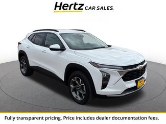 Used 2025 Chevrolet Trax LT w/ LT Convenience Package FWD video 1