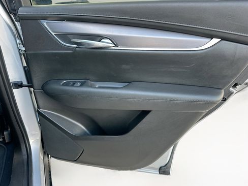 Used 2018 Cadillac XT5 Premium Luxury image 33