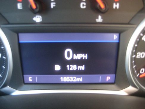 Used 2020 GMC Terrain SLT w/ Preferred Package image 27