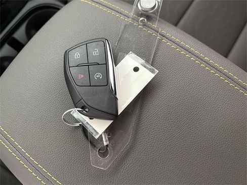 New 2025 Chevrolet Colorado ZR2 w/ Off-Road Front Bumper Package image 20