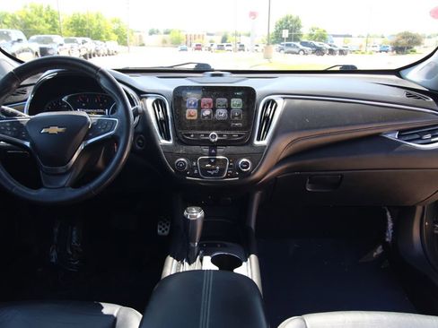 Used 2017 Chevrolet Malibu LT w/ Leather Package FWD image 37