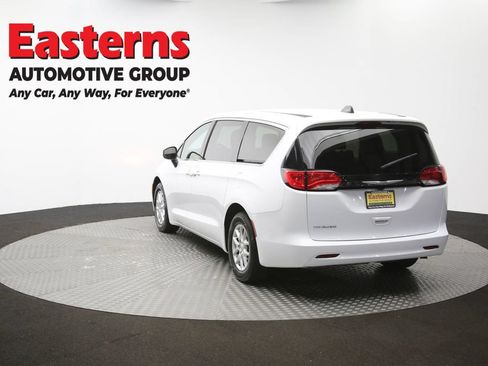 Used 2022 Chrysler Voyager LX FWD image 64