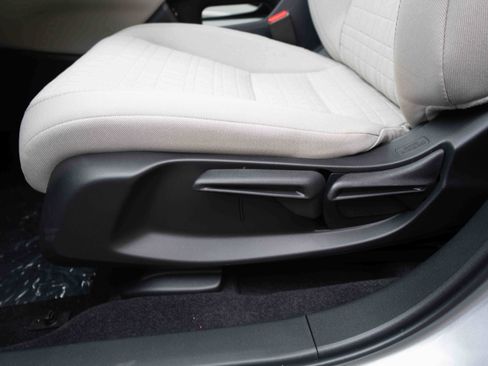 New 2026 Honda HR-V LX image 12