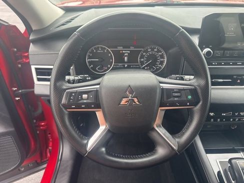 Used 2024 Mitsubishi Outlander FWD image 14