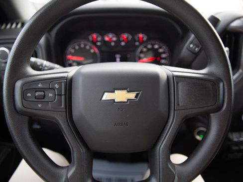 Certified 2024 Chevrolet Silverado 2500 Custom w/ Custom Value Package image 12