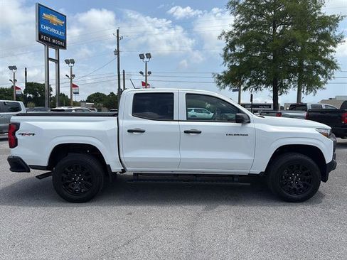 New 2026 Chevrolet Colorado W/T AWD/4WD image 4