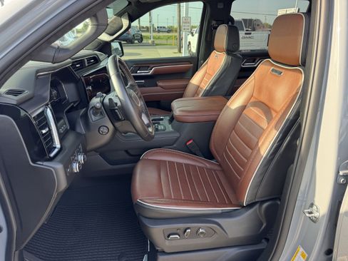 Used 2025 GMC Sierra 1500 Denali Ultimate AWD/4WD image 24