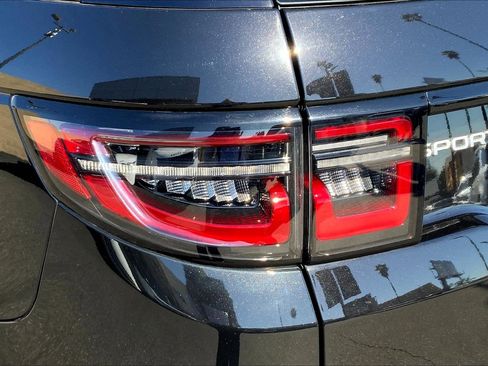 Used 2024 Land Rover Discovery Sport S image 26