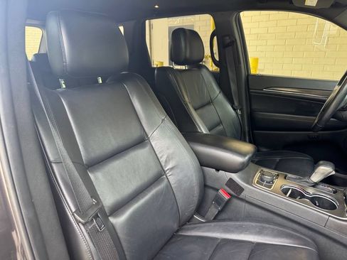 Used 2018 Jeep Grand Cherokee Limited AWD/4WD image 31