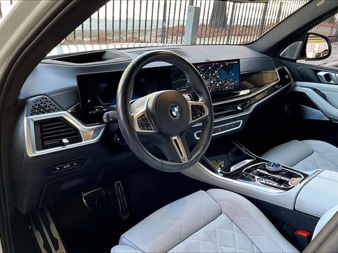 Certified 2024 BMW X5 M60i w/ Executive Package image 17