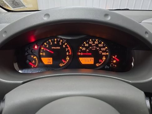 Used 2019 Nissan Frontier SV image 21