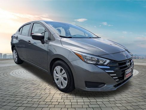 Certified 2025 Nissan Versa S FWD image 2