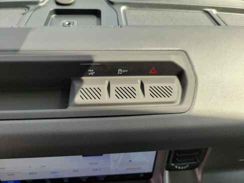 New 2025 Ford Bronco Big Bend image 24