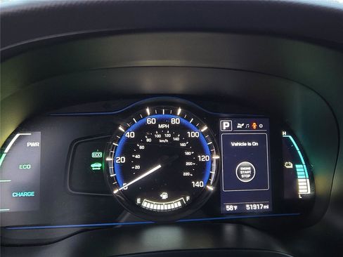 Used 2019 Hyundai Ioniq Plug-In Hybrid image 5