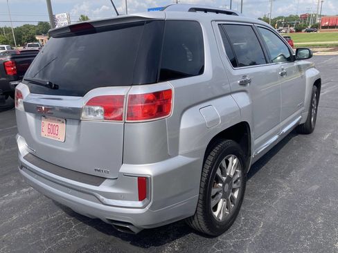 Used 2017 GMC Terrain Denali image 3