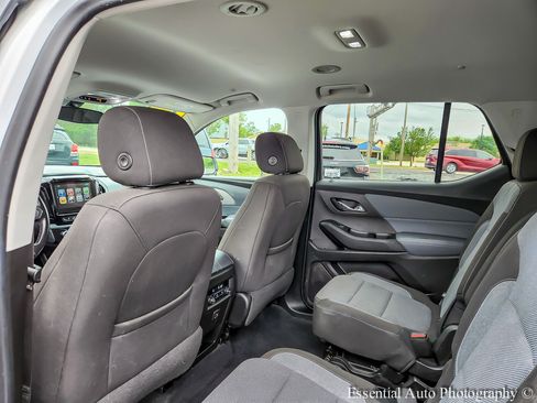 Used 2019 Chevrolet Traverse LT AWD/4WD image 12