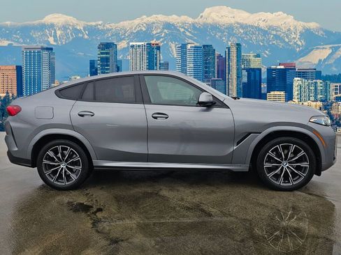 Used 2024 BMW X6 xDrive40i image 8