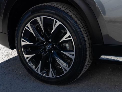 Used 2024 MAZDA CX-90 Plug-In Hybrid w/ Premium Pkg image 10