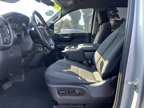 Used 2020 Chevrolet Silverado 1500 LT w/ Texas Edition image 13