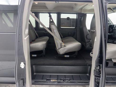 Used 2024 Chevrolet Express 3500 LT w/ LT Preferred Equipment Group RWD image 13