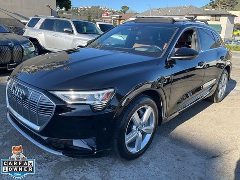 Used 2019 Audi e-tron Prestige w/ Prestige Package image 94