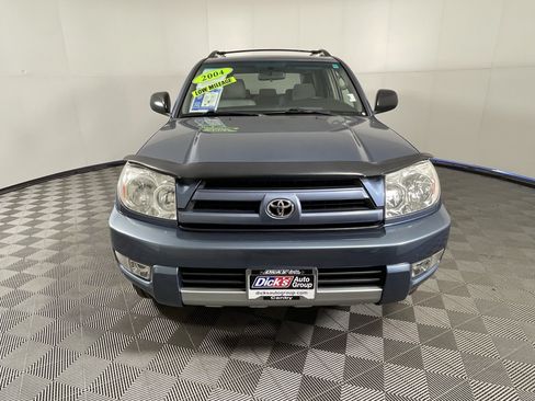 Used 2004 Toyota 4Runner SR5 AWD/4WD image 8
