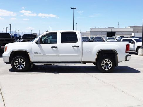 Used 2009 GMC Sierra 2500 SLT AWD/4WD image 3