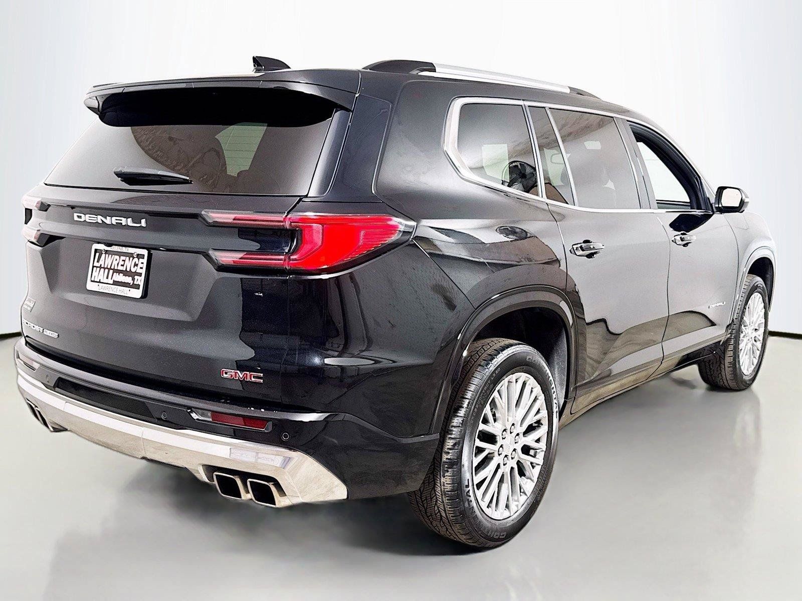 Used 2024 GMC Acadia Denali w/ LPO, Floor Liner Package AWD/4WD image 4