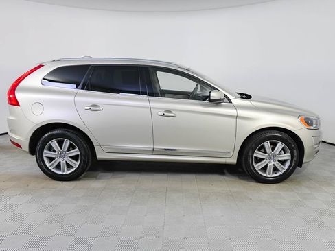 Used 2017 Volvo XC60 T5 Inscription w/ Preferred Option Package FWD image 26