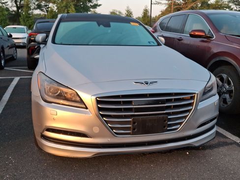 Used 2015 Hyundai Genesis 3.8 w/ Option Group 04 AWD/4WD image 4