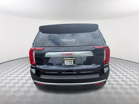 Used 2023 GMC Yukon Denali AWD/4WD image 6
