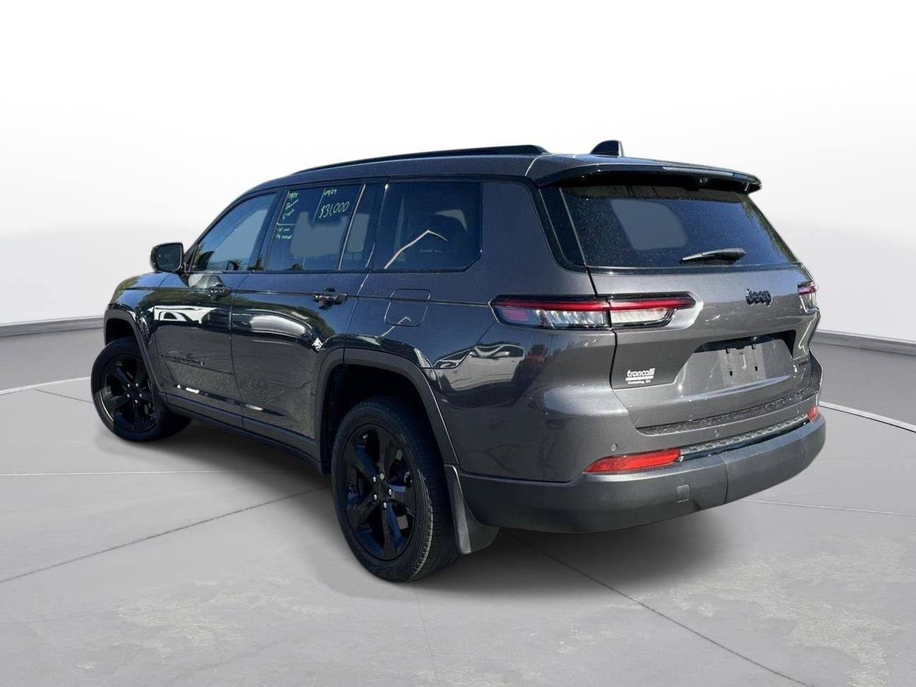 Used 2023 Jeep Grand Cherokee L Limited w/ Luxury Tech Group II RWD image 8