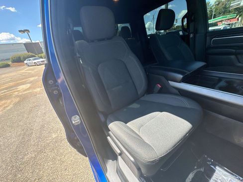 Used 2019 RAM 1500 Big Horn AWD/4WD image 16