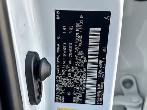 Certified 2019 Toyota Highlander XLE image 30