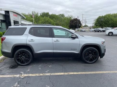 Used 2023 GMC Acadia SLE w/ Driver Convenience Package AWD/4WD image 10