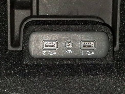 Used 2022 Dodge Charger R/T RWD image 7