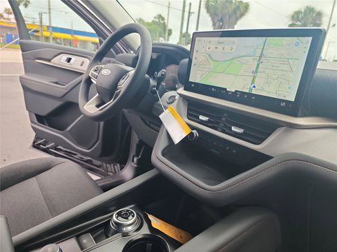 New 2026 Ford Explorer Active RWD image 26