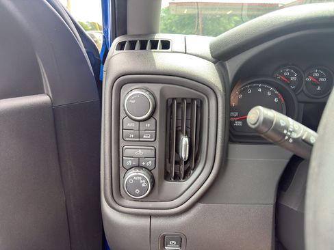 Used 2025 Chevrolet Silverado 1500 Custom AWD/4WD image 10