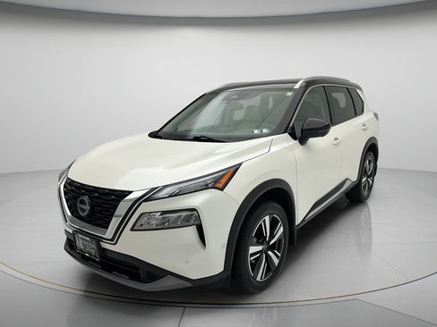 Used 2023 Nissan Rogue SL w/ SL Premium Package AWD/4WD image 3