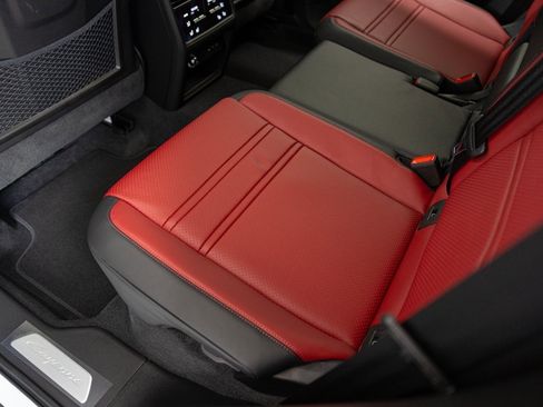 New 2024 Porsche Cayenne Coupe image 35