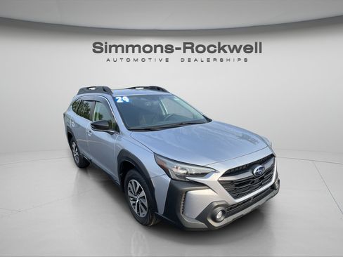 Used 2024 Subaru Outback Premium AWD/4WD image 7